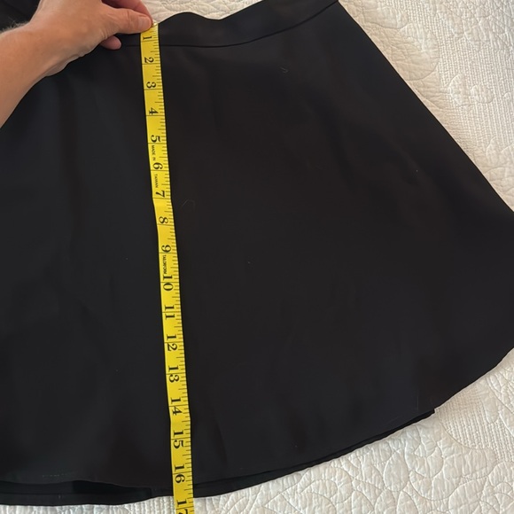 Express Black circle skirt. Like new condition - Picture 5 of 6